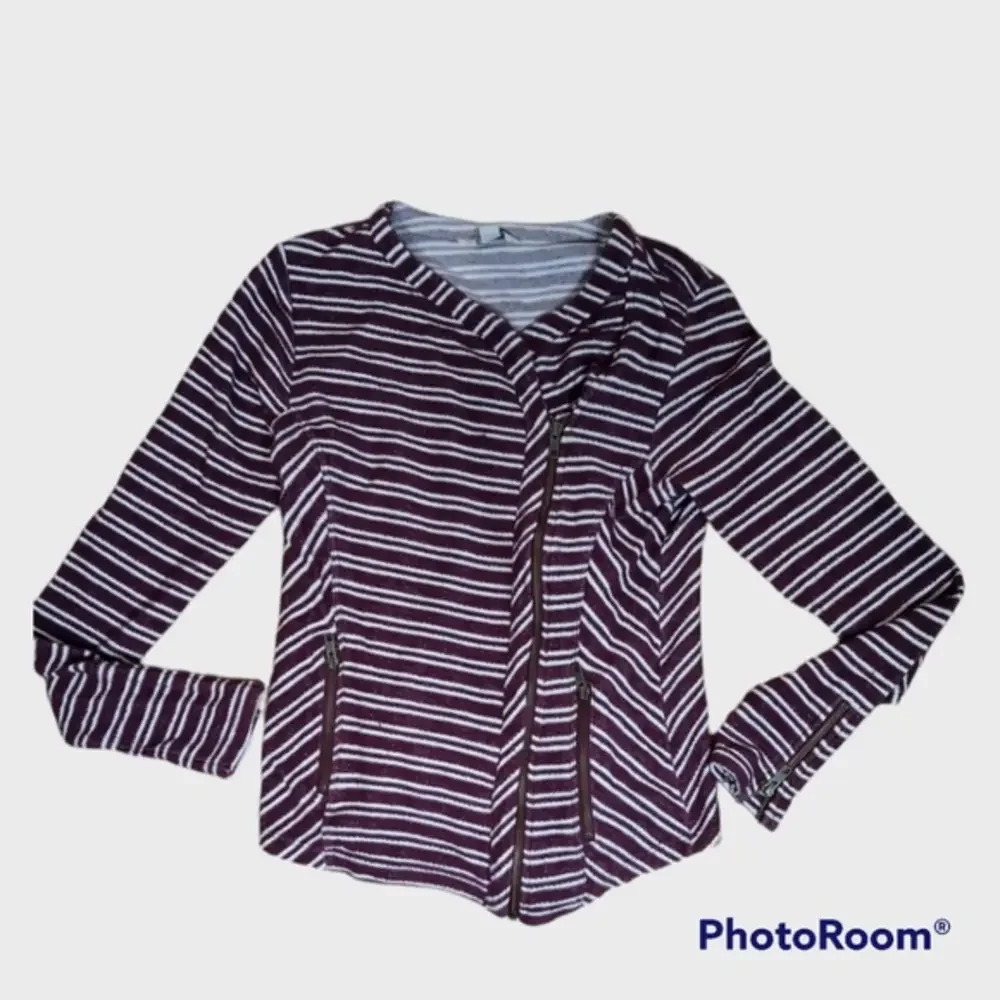 Lucky brand Burgundy women's jacket Size Small‎